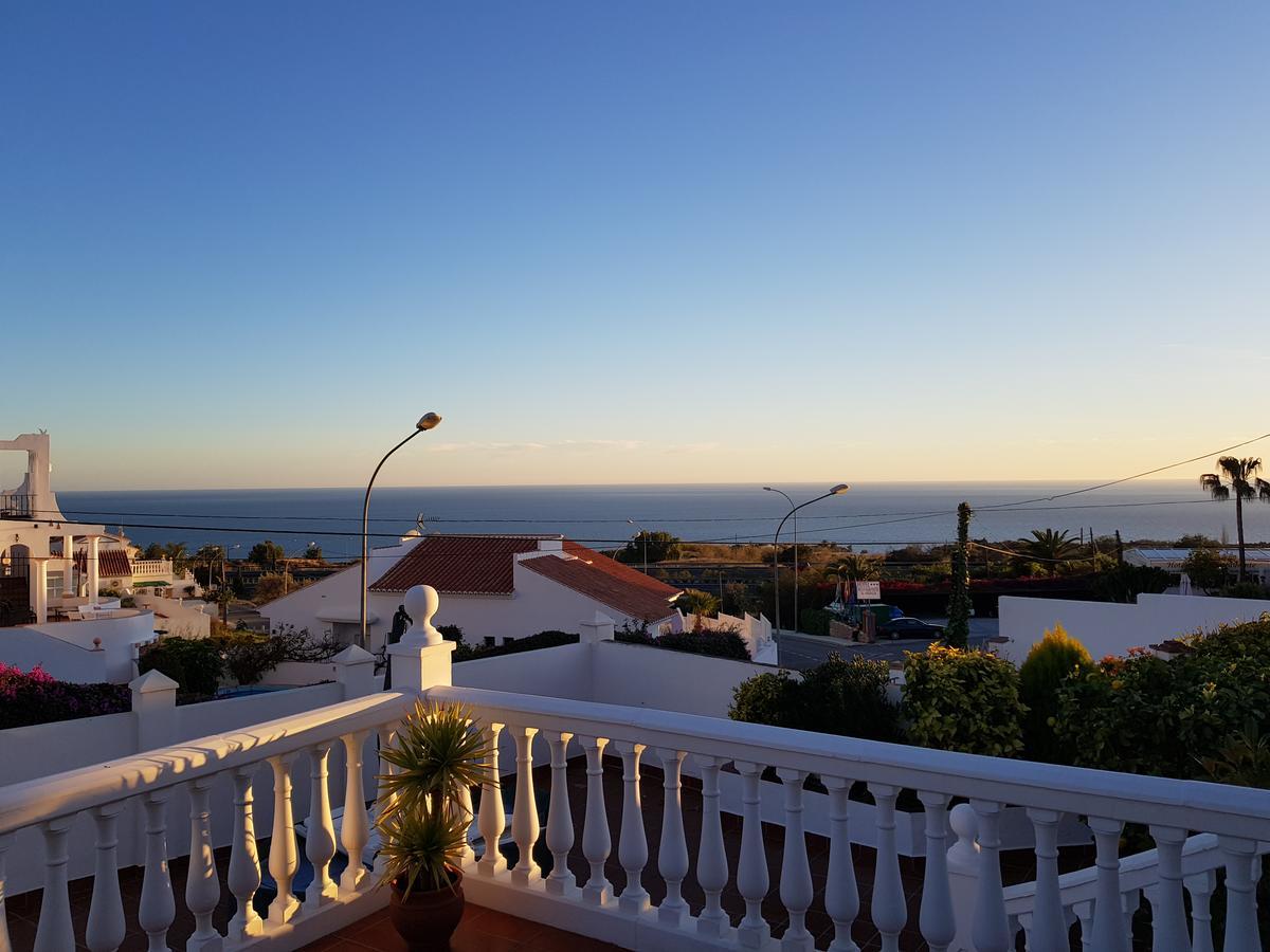 Villa - Zeezicht, Zwembad Nerja Eksteriør bilde
