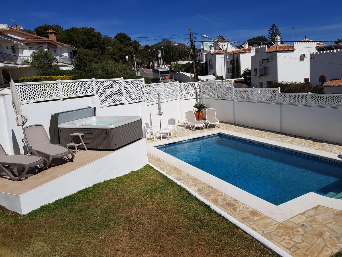 Villa - Zeezicht, Zwembad Nerja Eksteriør bilde