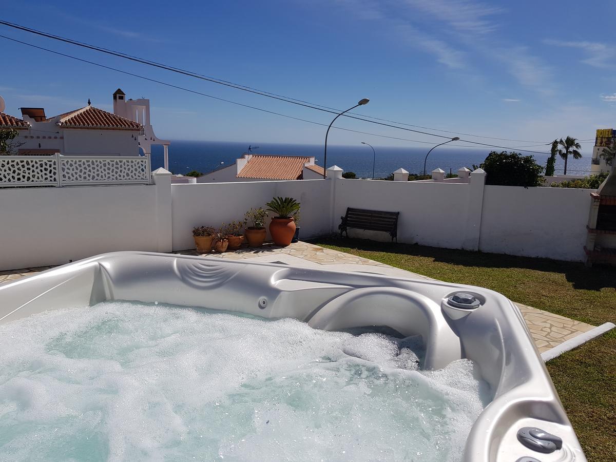 Villa - Zeezicht, Zwembad Nerja Eksteriør bilde